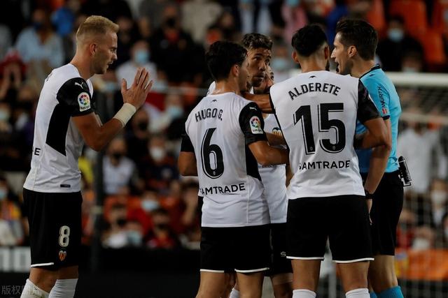 16年后首战!枪手盼延续不败神话 或1-1平巴黎